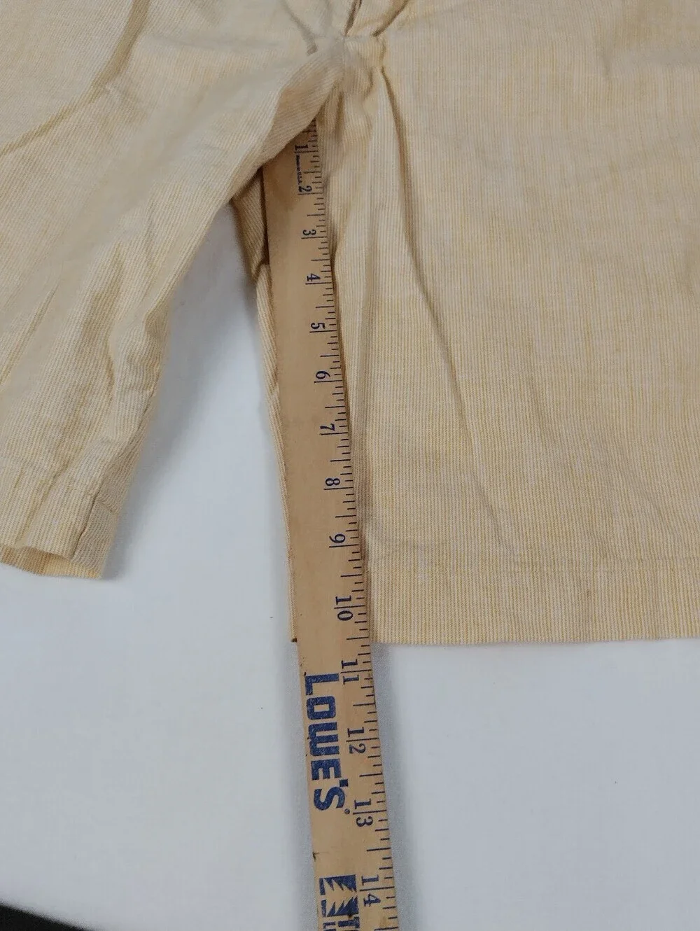 banana republic Men's Size 30 Waist Yellow Cabana Shorts Island Wear